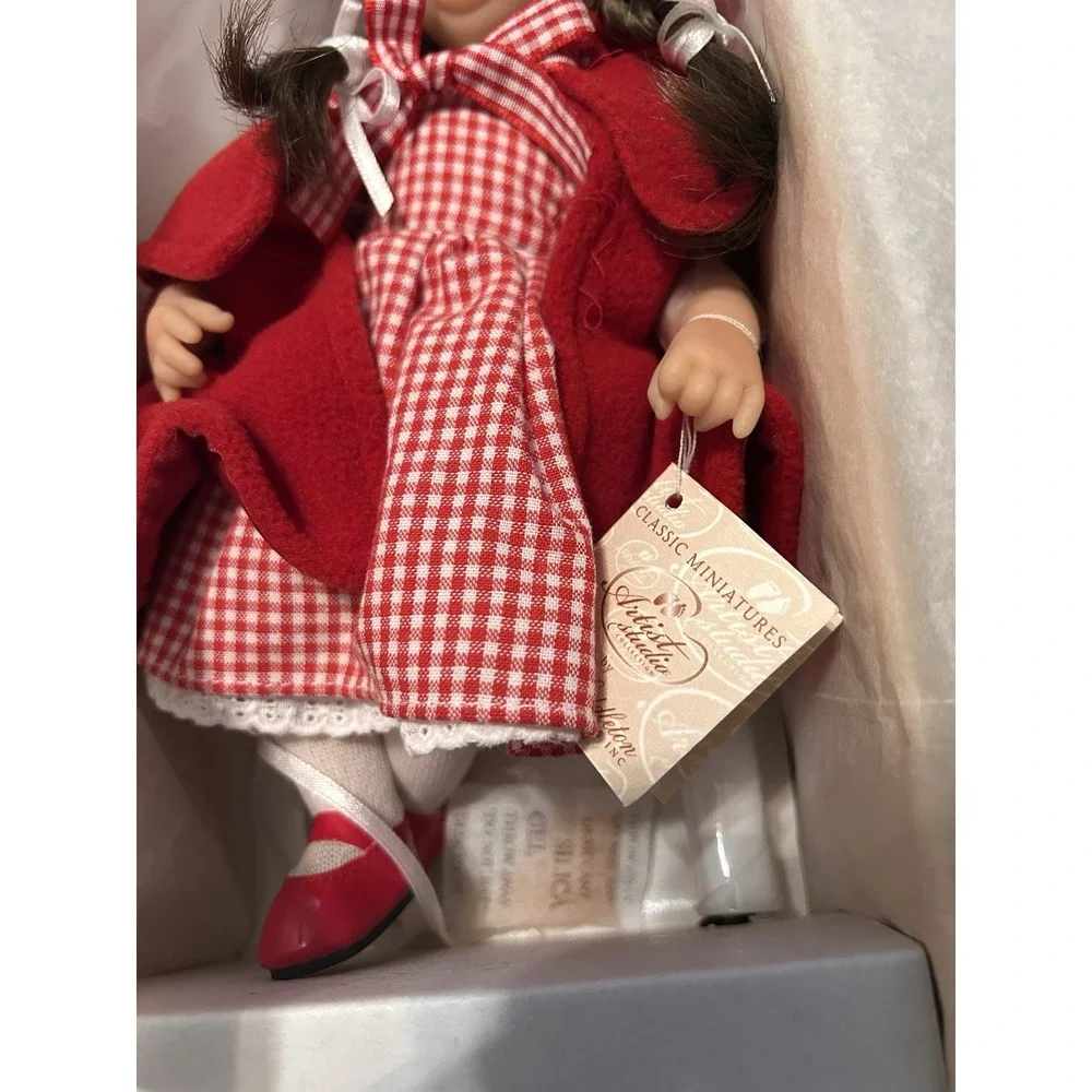Lee Middleton Original Dolls Little Red Riding Hood 8in Vinyl Artist Doll COA